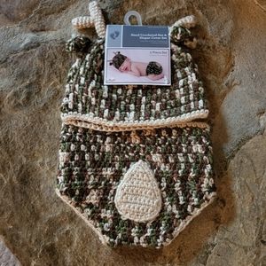 Baby photo crotched 2pcs set hat and diaper cover camo with deer antlers.
